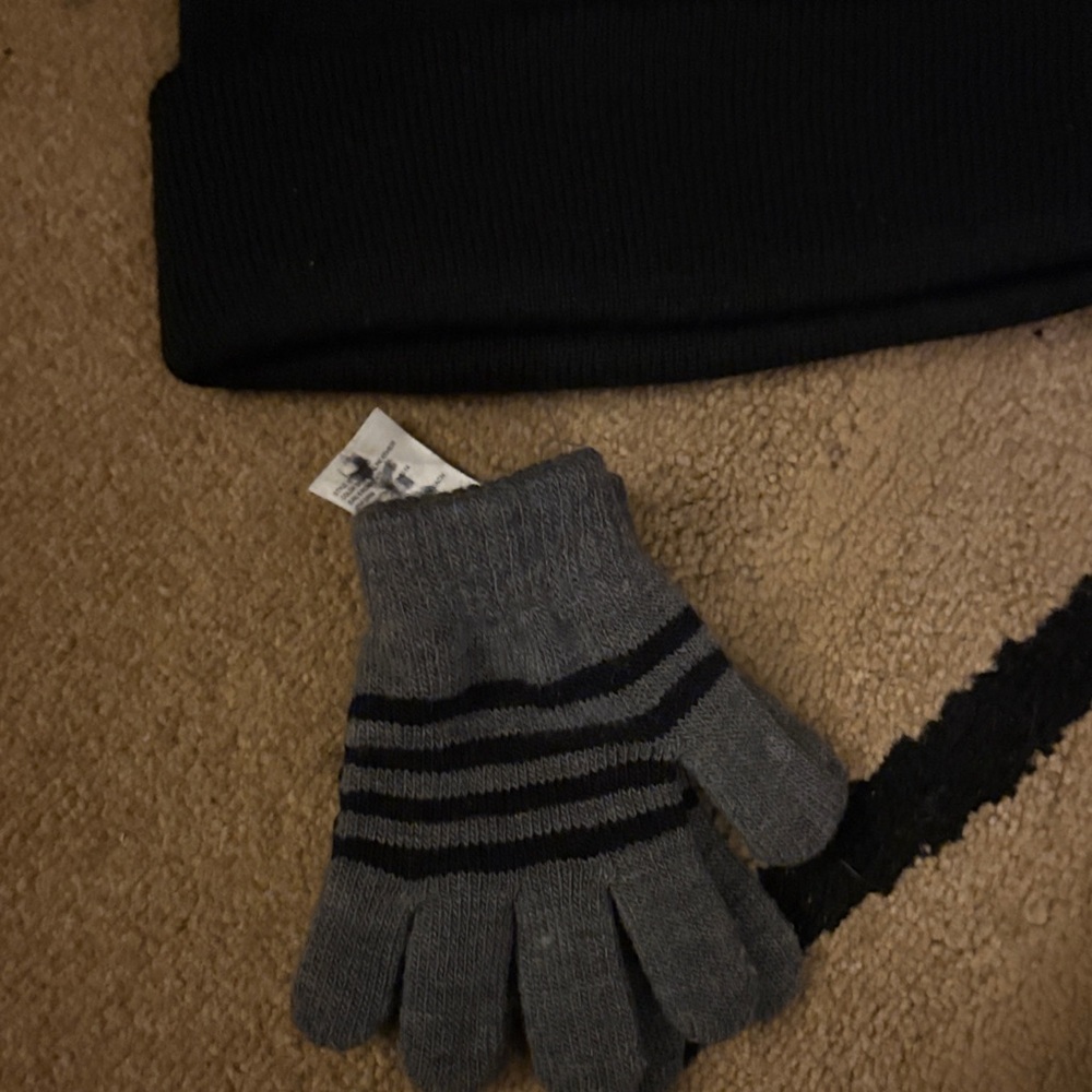 OshKosh B'gosh Black and Gray Men's Gloves